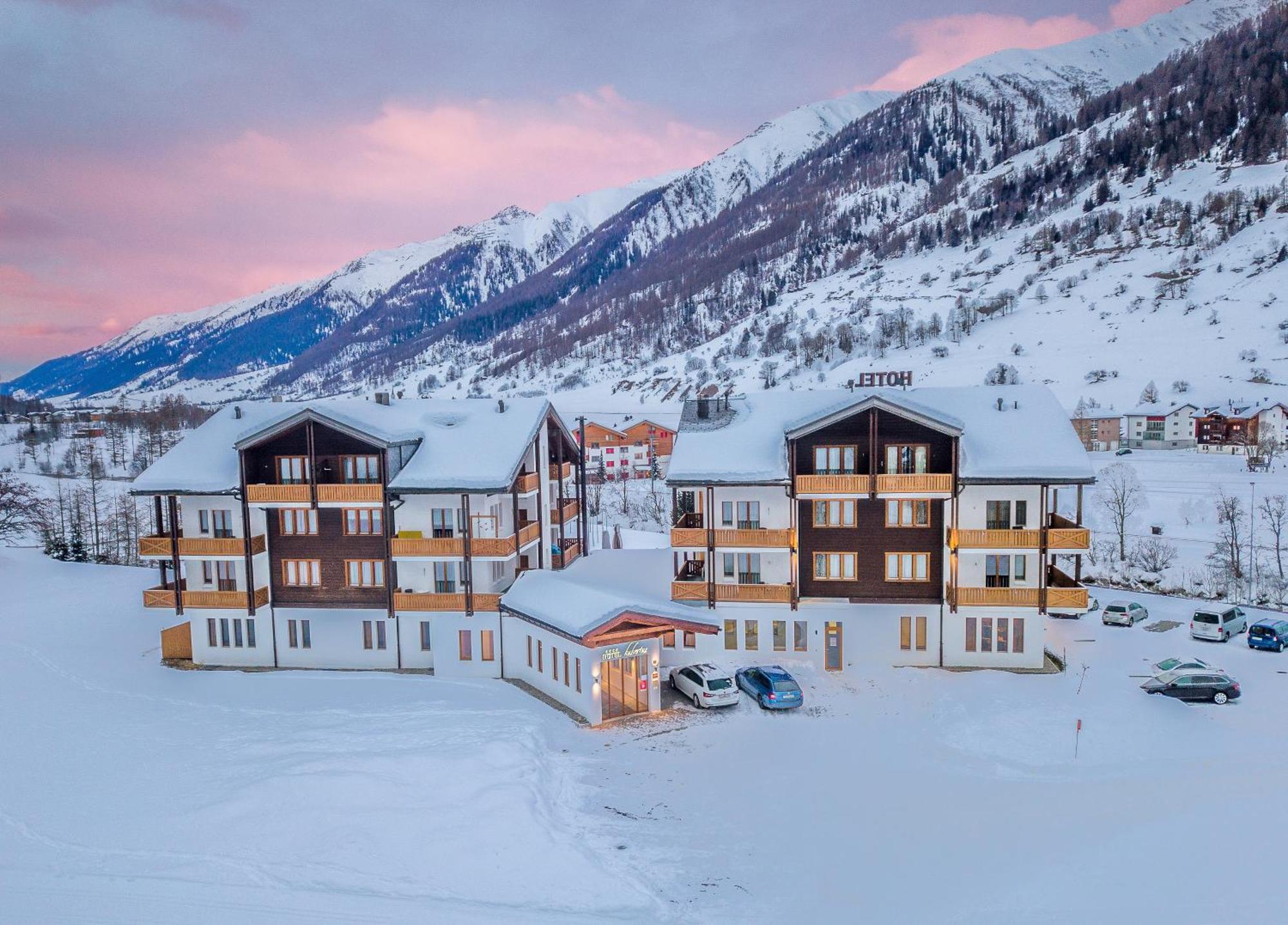 Hotel Hubertus Obergesteln Luaran gambar